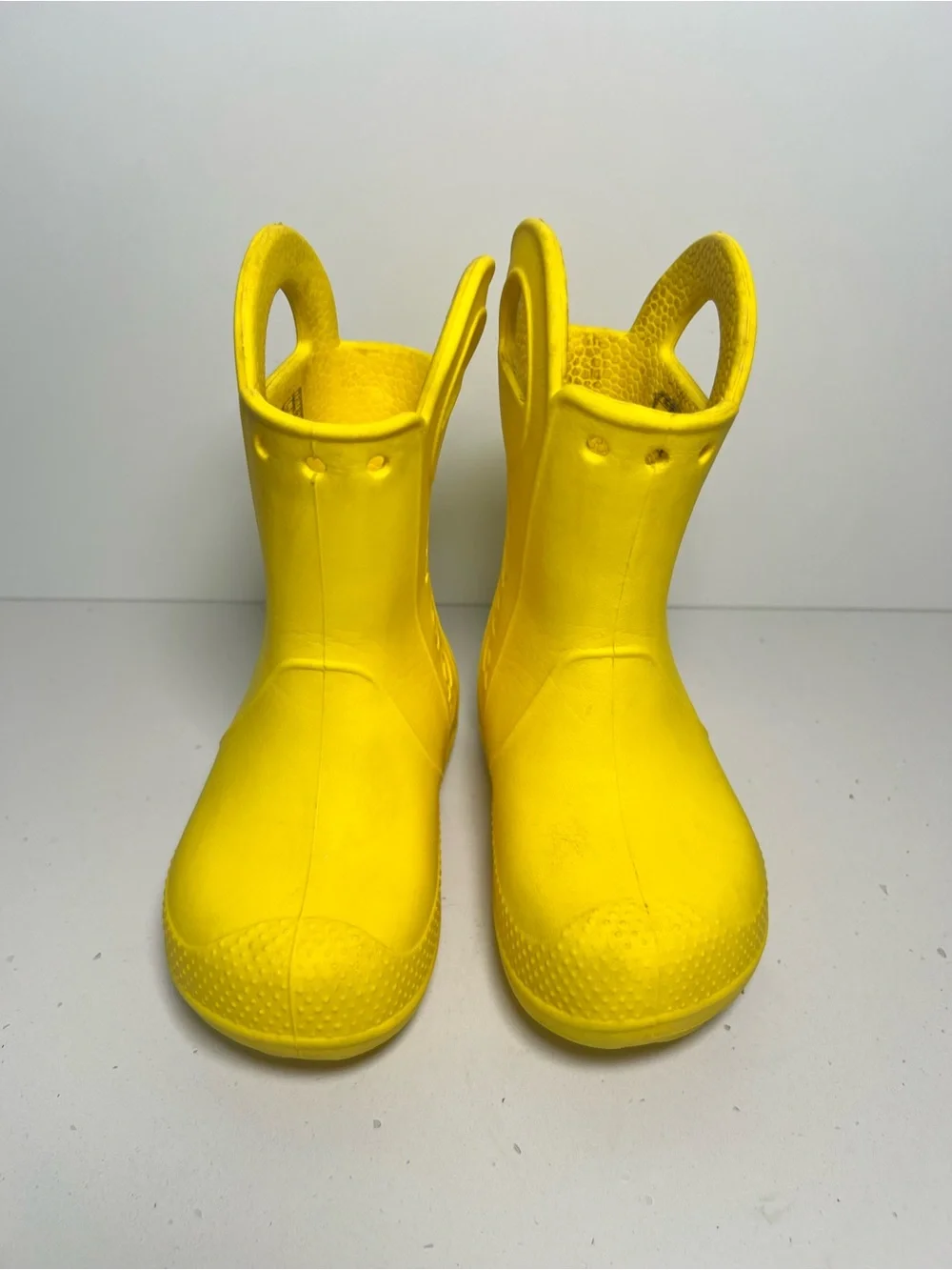 CROCS Kids Yellow Waterproof Rain Boots with Easy Pull Handles unisex 8